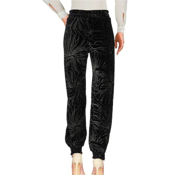 NWT Chloe runway black velvet gold embellished gold jogger pants, size 34/2/xs - Picture 4 of 11